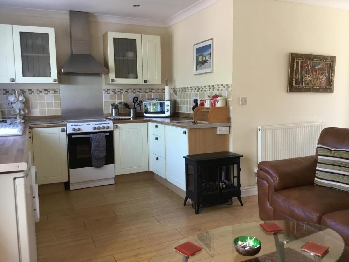 Gower Bungalow Mumbles Экстерьер фото